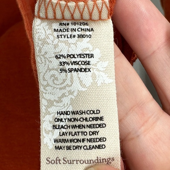 Soft Surroundings Knit V Neck Long Sleeve Red/Orange Top Women's Size Petite Med - Picture 4 of 7